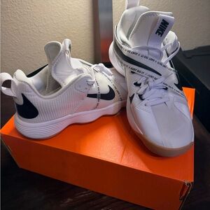 Nike React Hyperset White Black Gum Women’s Size 10 Volleyball Training Shoes